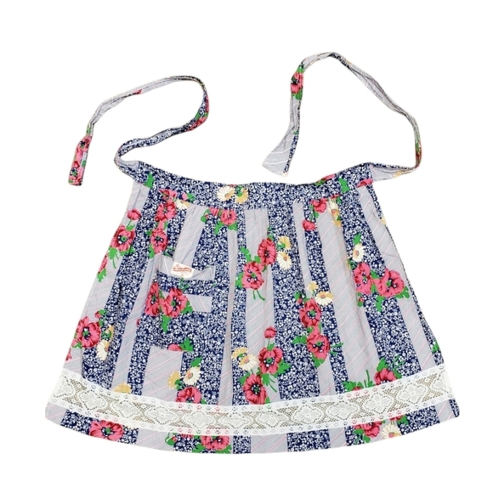VINTAGE floral lace cottagecore handmade kitchen half apron